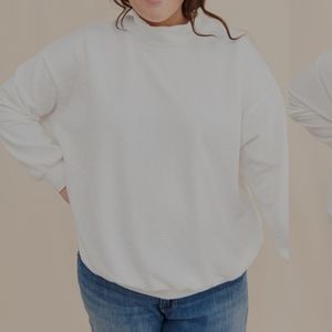 Hutch x maxey greene white flower blouse Sm item 211